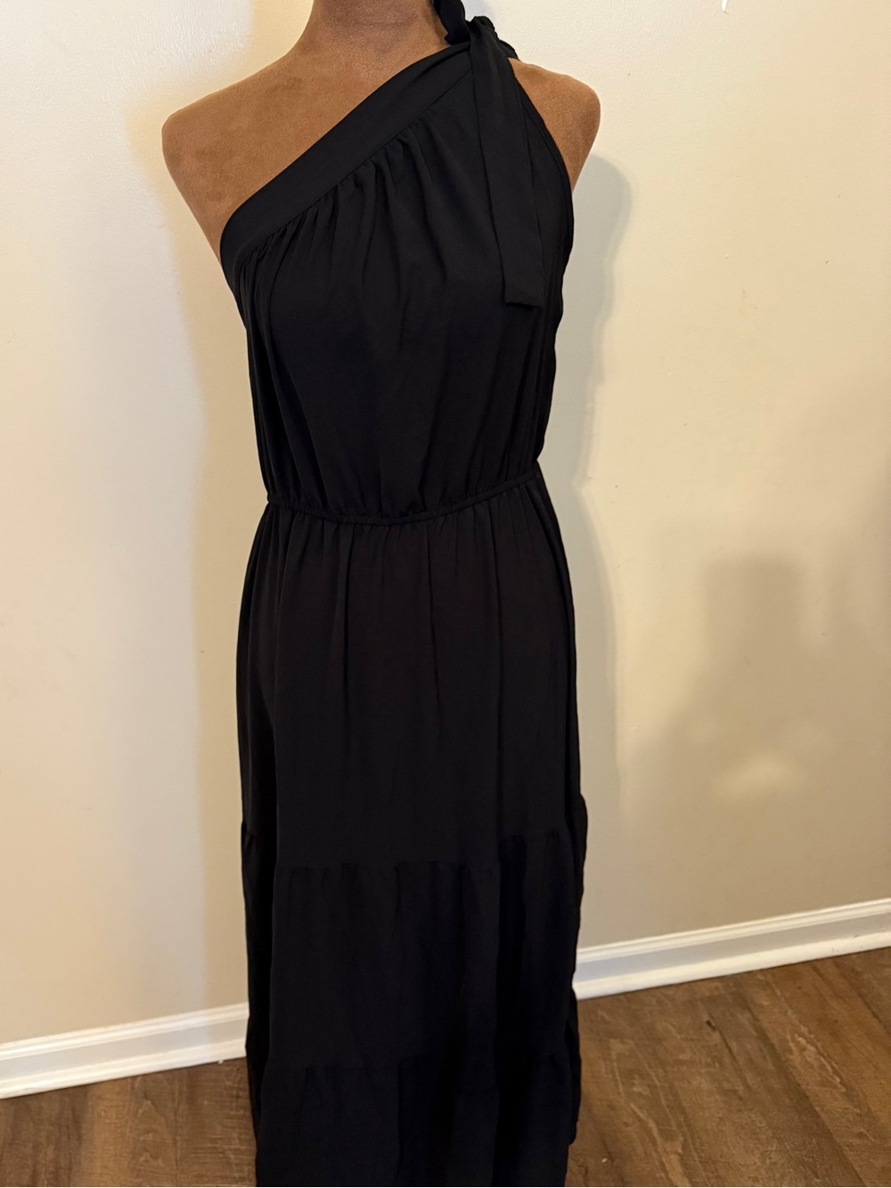 Women's One-Shoulder Black Maxi Dress